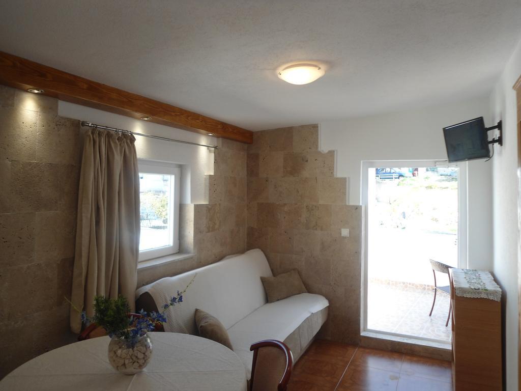 Kurilj * Makarska